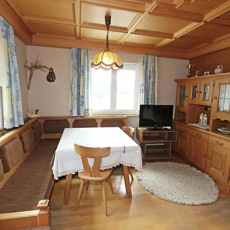 Home With A Wooden Decor And Full Of Atmosphere Ausservillgraten
